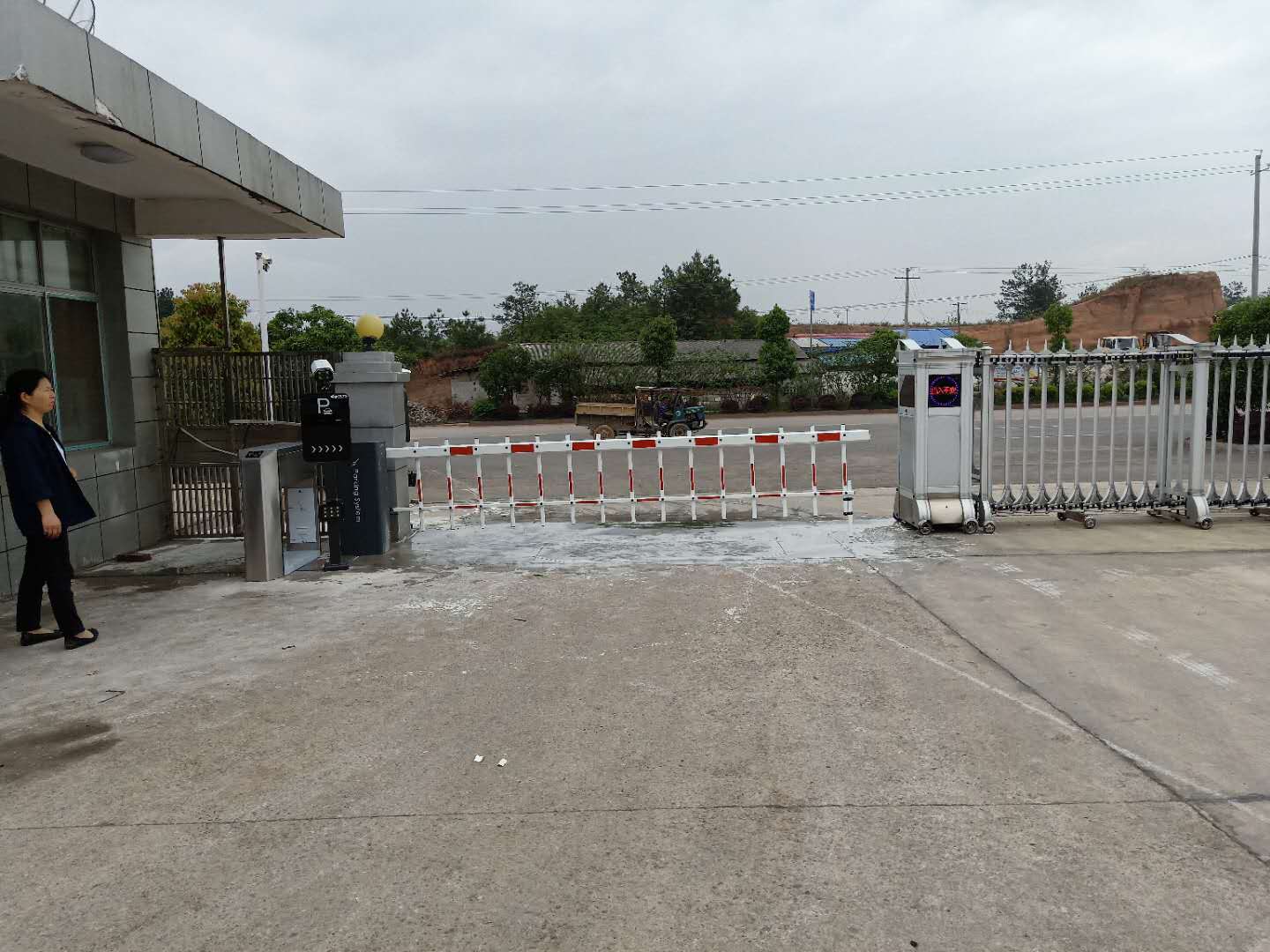 長沙雷隆智能科技有限公司_長沙車牌自動識別系統|長沙停車場管理系統|車牌識別系統|車牌識別一體機|人行通道閘|智能通道閘|停車收費系統|智能門禁系統 長沙雷隆智能科技有限公司_長沙車牌自動識別系統|長沙停車場管理系統|車牌識別系統|車牌識別一體機|人行通道閘|智能通道閘|停車收費系統|智能門禁系統