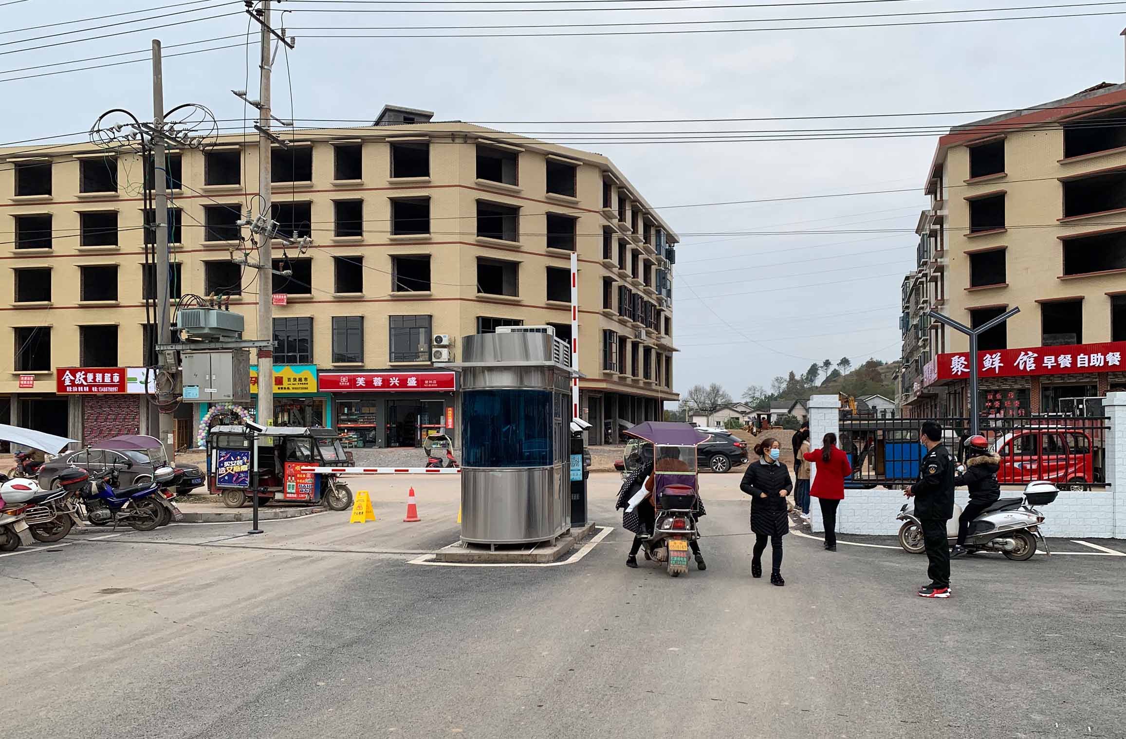 長沙雷隆智能科技有限公司_長沙車牌自動識別系統|長沙停車場管理系統|車牌識別系統|車牌識別一體機|人行通道閘|智能通道閘|停車收費系統|智能門禁系統 長沙雷隆智能科技有限公司_長沙車牌自動識別系統|長沙停車場管理系統|車牌識別系統|車牌識別一體機|人行通道閘|智能通道閘|停車收費系統|智能門禁系統