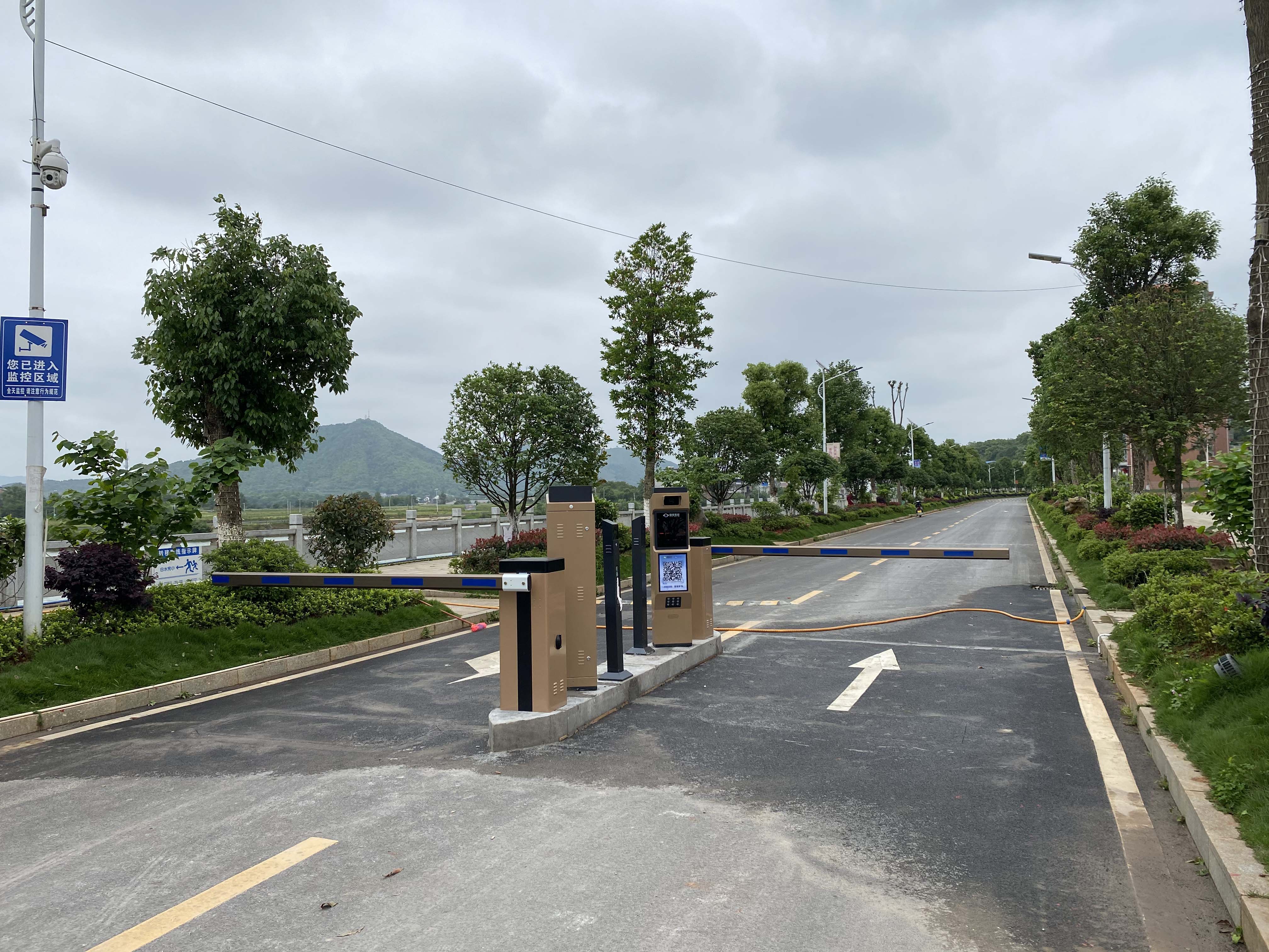 長沙雷隆智能科技有限公司,車牌識別系統,停車收費系統,車牌識別一體機,智能通道閘,湖南車牌識別道閘系統,人行通道閘,智能道閘 長沙雷隆智能科技有限公司,車牌識別系統,停車收費系統,車牌識別一體機,智能通道閘,湖南車牌識別道閘系統,人行通道閘,智能道閘